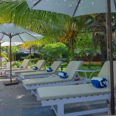 Hotel The Clematis Candolim Esterno foto