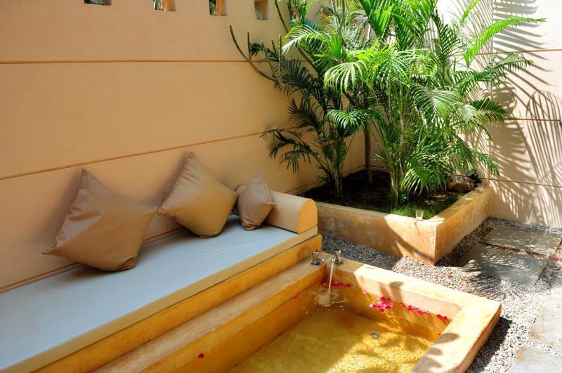 Hotel The Clematis Candolim Esterno foto