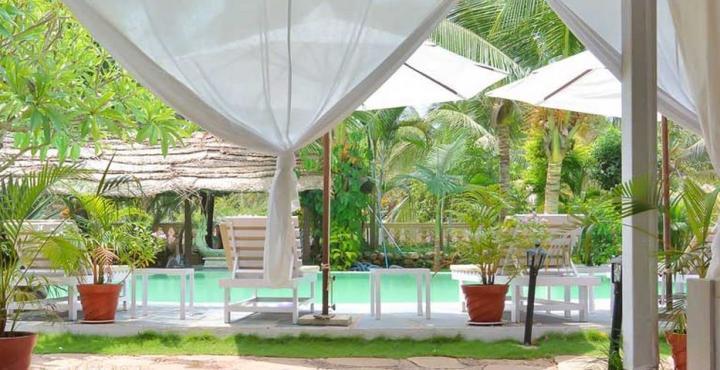 Hotel The Clematis Candolim Esterno foto
