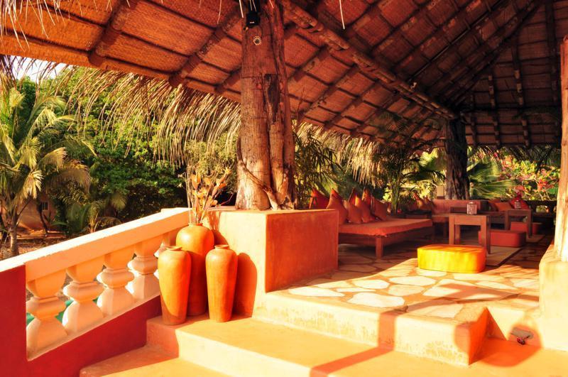 Hotel The Clematis Candolim Esterno foto