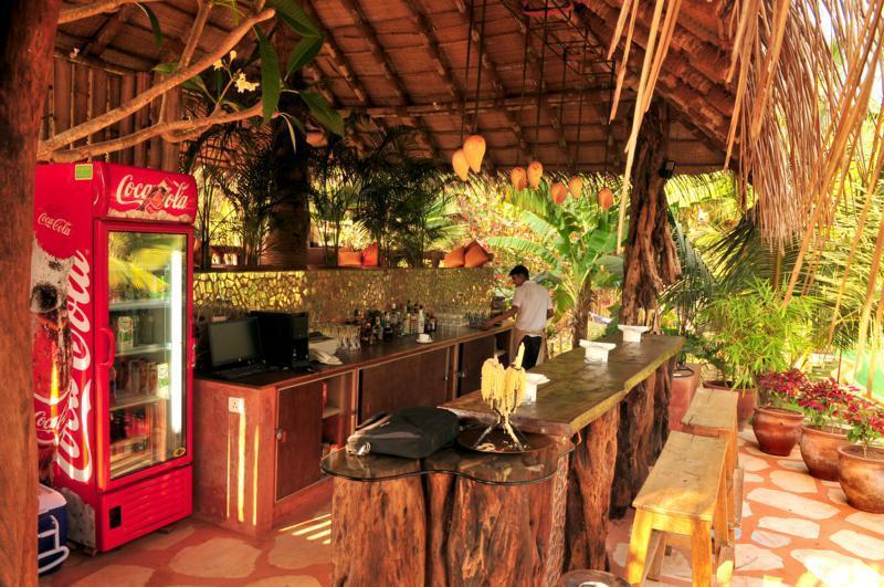 Hotel The Clematis Candolim Esterno foto