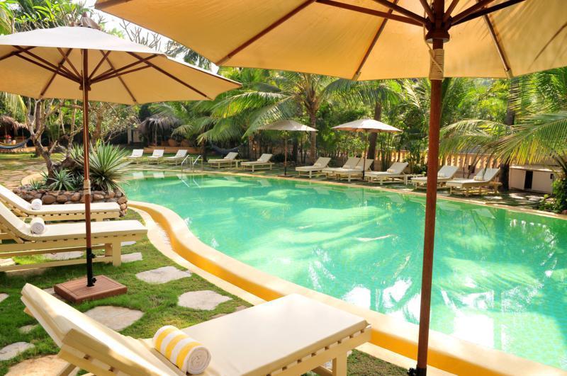 Hotel The Clematis Candolim Esterno foto