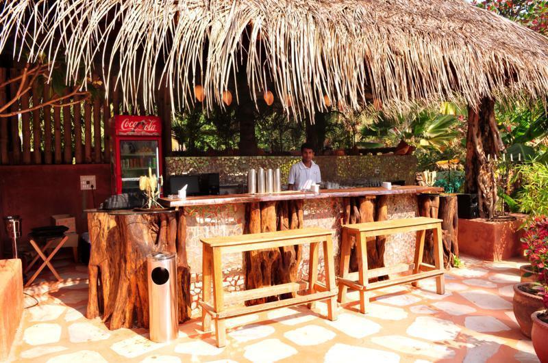 Hotel The Clematis Candolim Esterno foto